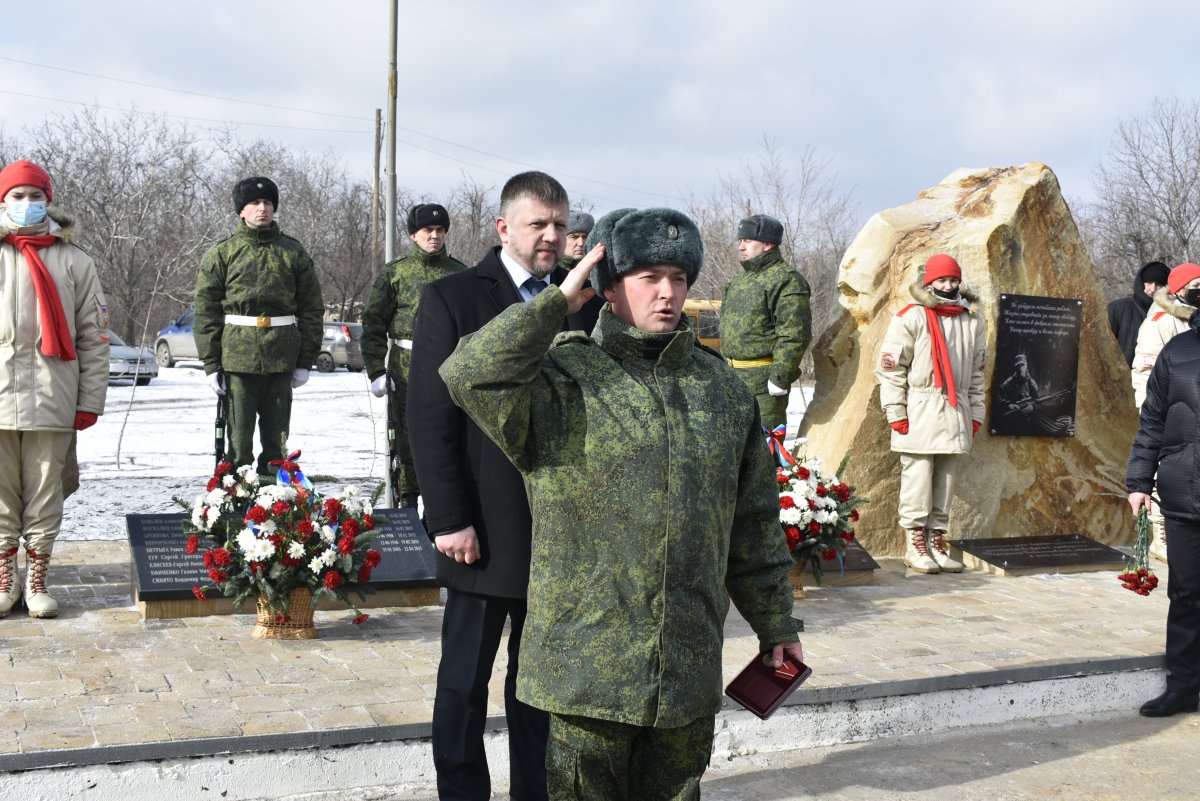 Погода чернухино перевальский. Чернухино Луганская область. Чернухино-Дебальцевская операция. Чернухино ЛНР. Село Чернухино Луганская область.